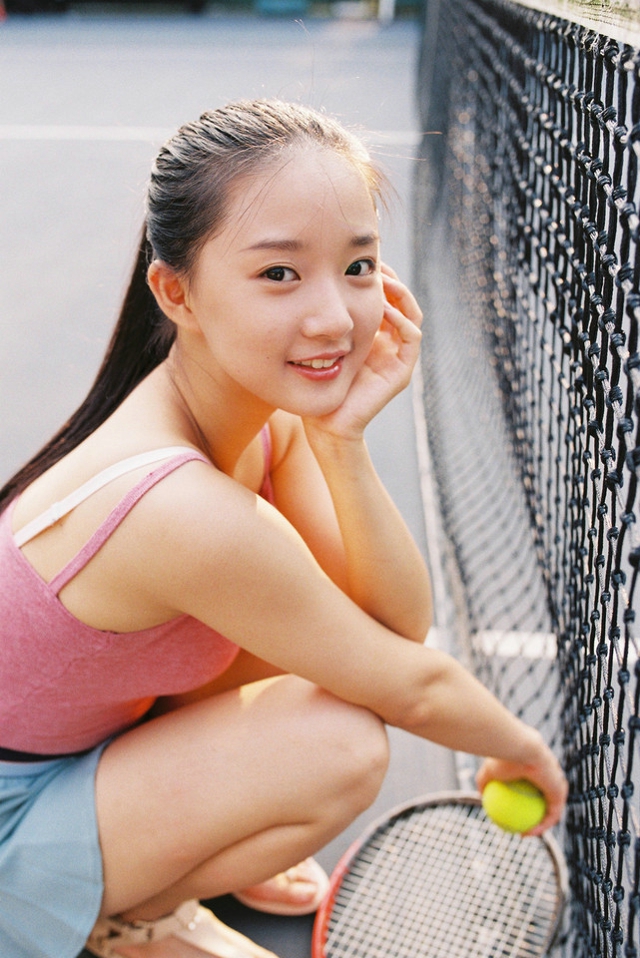 网球美女有着傲人的上围性感写真照,清纯美女	,