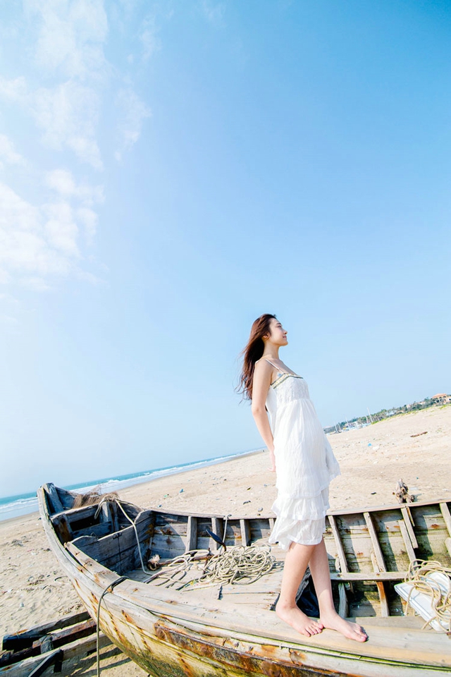 清纯美女长裙海边甜美小性感高清图片,清纯美女,