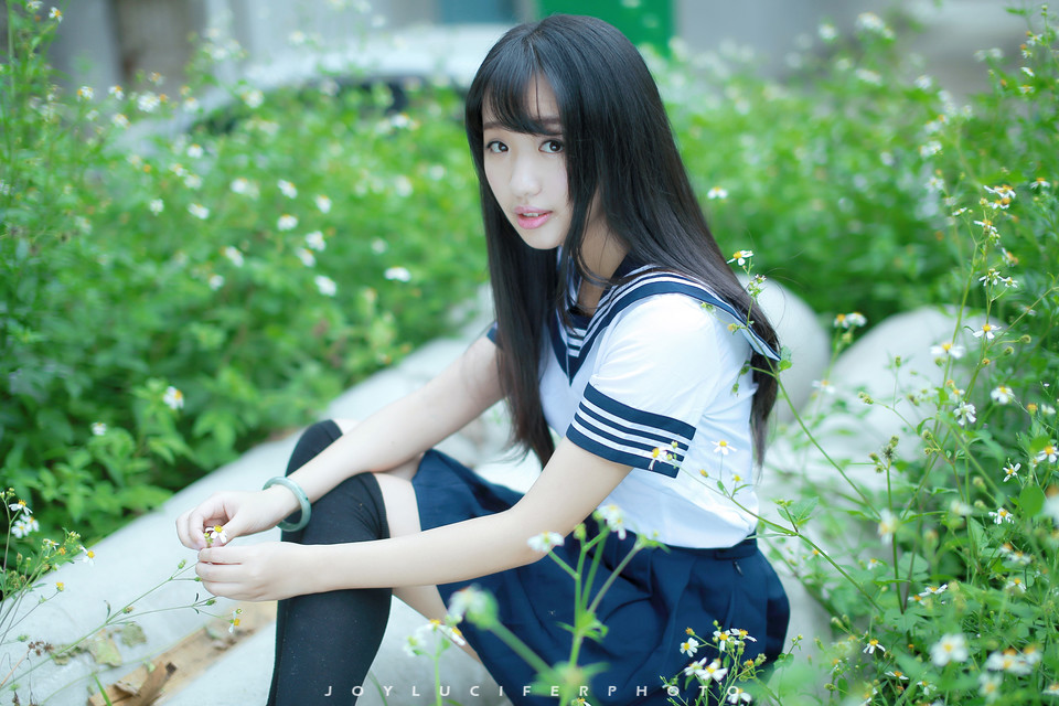 清新校服女生的清凉夏日校花美女户外摄影图集	,清纯美女,