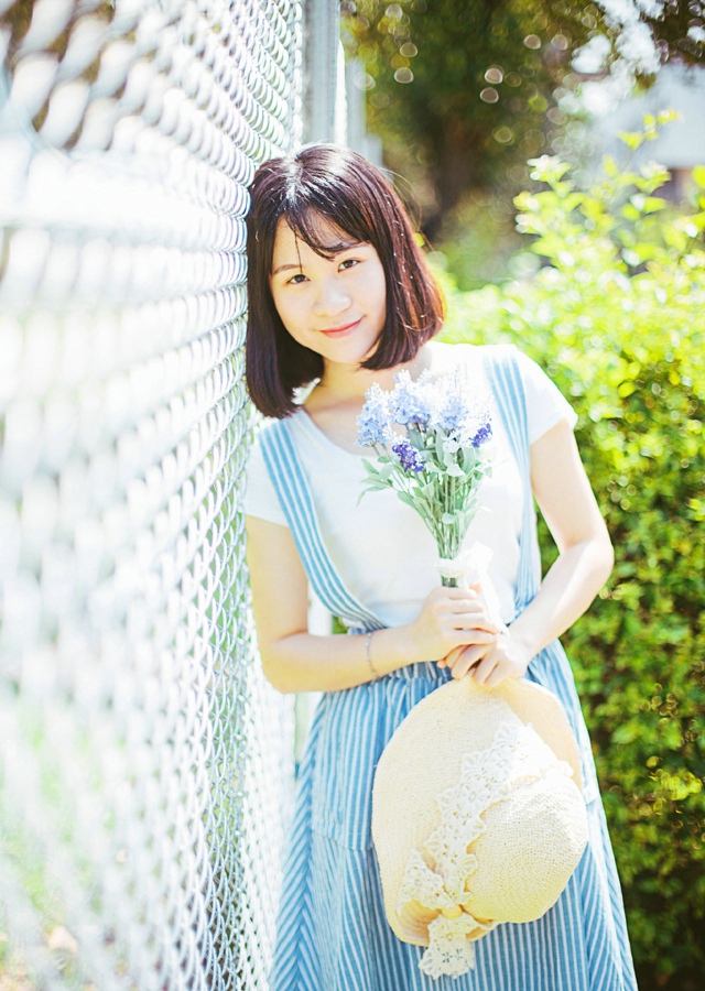 短发氧气阳光少女写真花香四溢小清新美女图库,清纯美女,