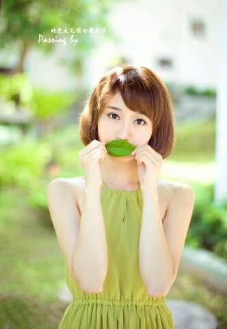 天台上的泳衣妹子长发飘飘私房照写真图片下载,清纯美女,