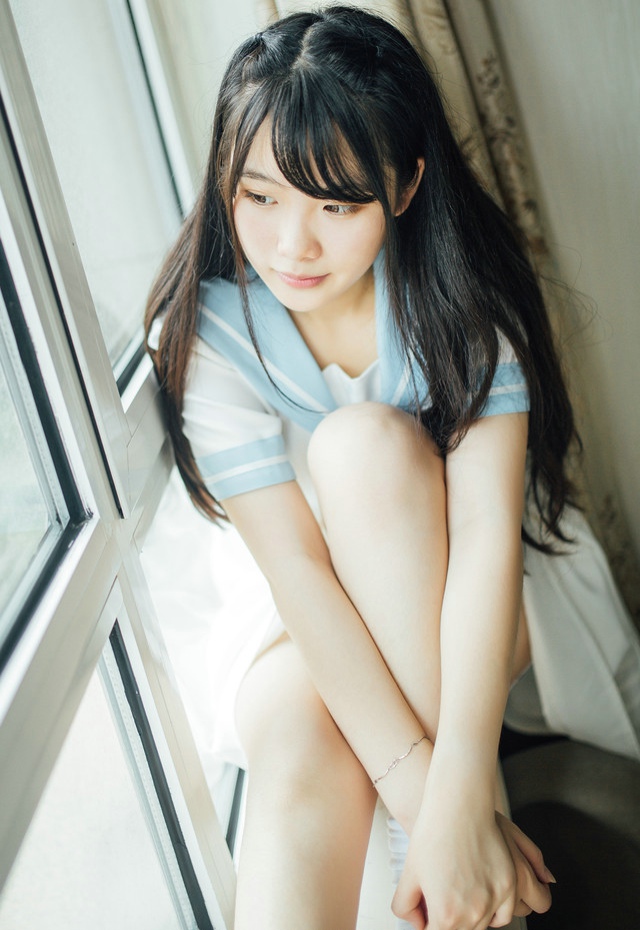可爱少女居家私房照写真图片下载	,清纯美女,