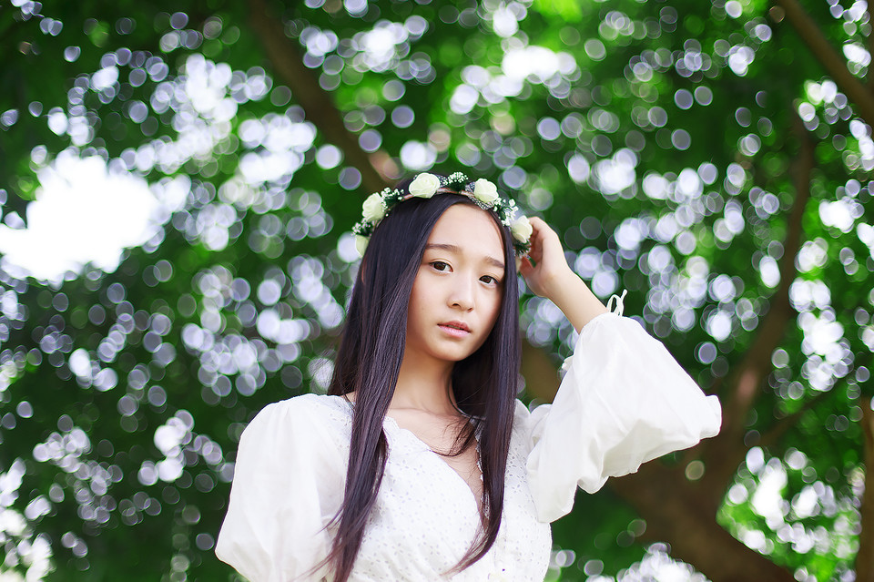 森林仙子美背白皙诱人私房照写真图片下载,清纯美女,