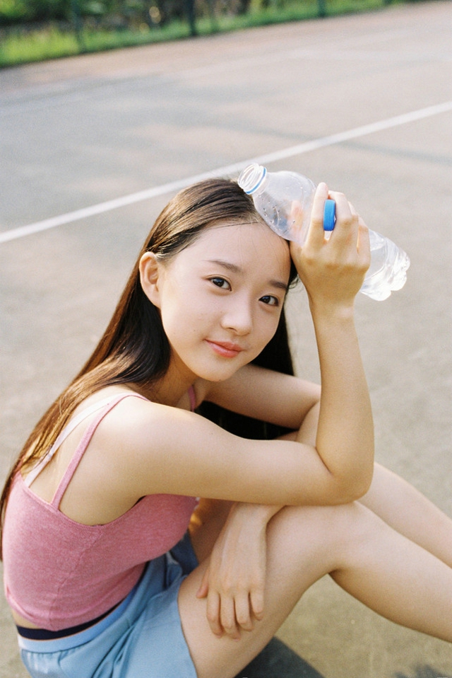 网球美女有着傲人的上围性感写真照,清纯美女,