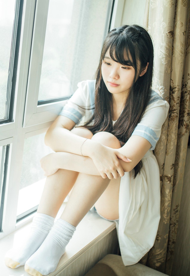 可爱少女居家私房照写真图片下载,清纯美女,