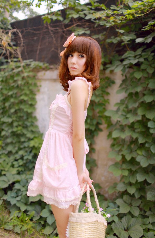 果园里蝴蝶结mm甜美写真高清户外图集,清纯美女,
