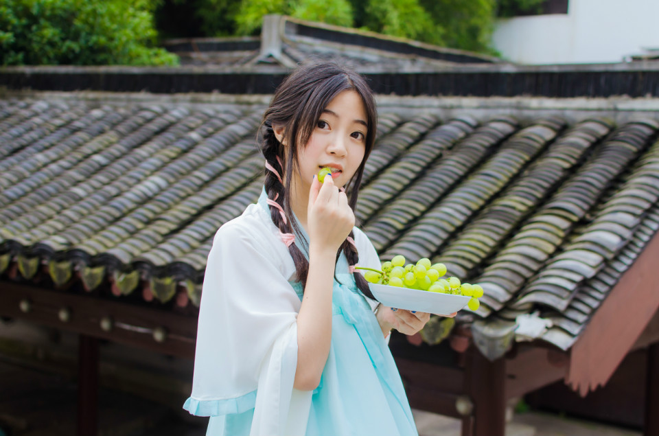 古风纯情少女的桥头等待主题写真图片,清纯美女,