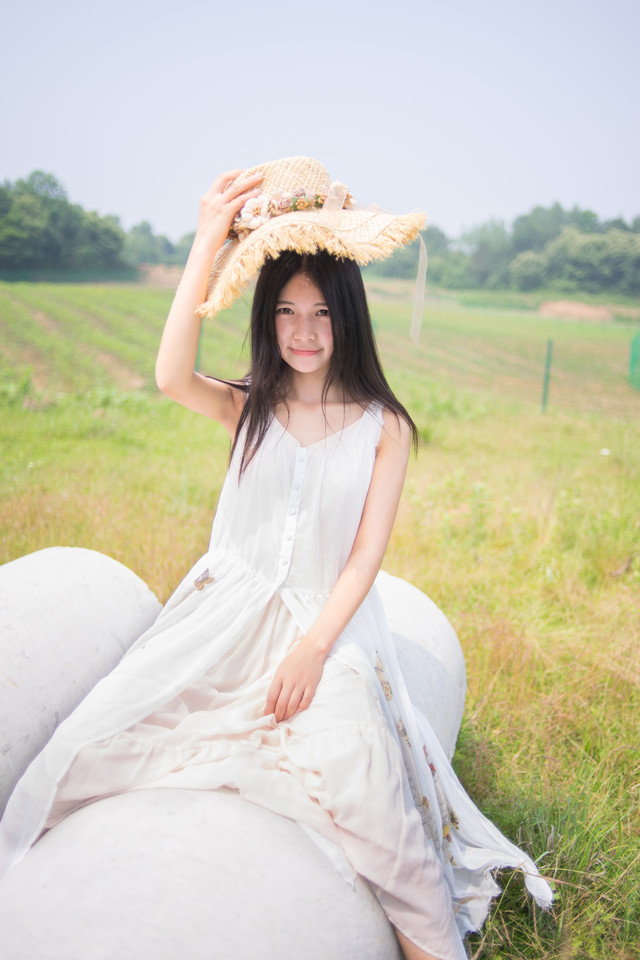 夏天的风轻轻的拂过你脸庞高清户外写真,清纯美女,